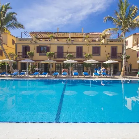 Oasis Club Otel 2*