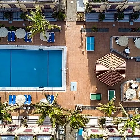 Oasis Club
