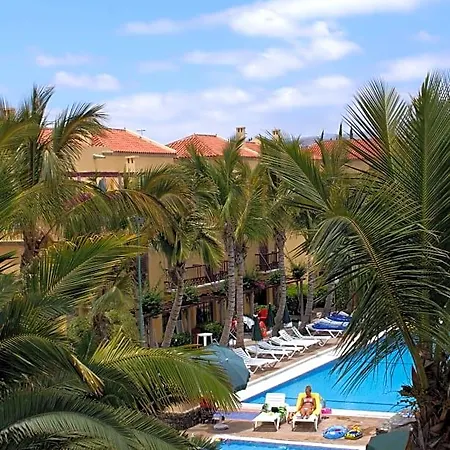 Oasis Club Otel 2*