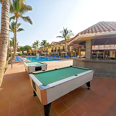 Oasis Club