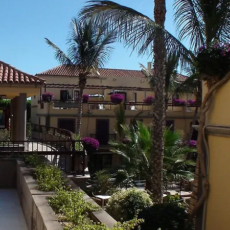 Oasis Club