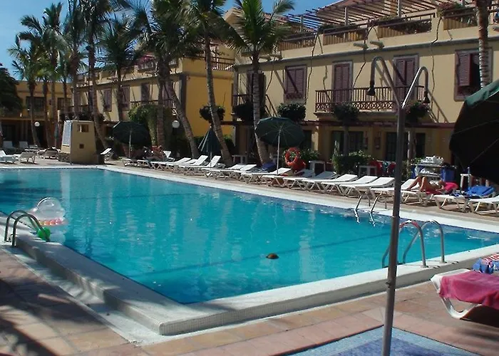 Hotel Oasis Club 2*