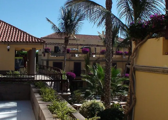 Oasis Club